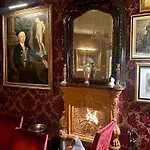 Charming Elegant In Historic Art Nouveau Building,