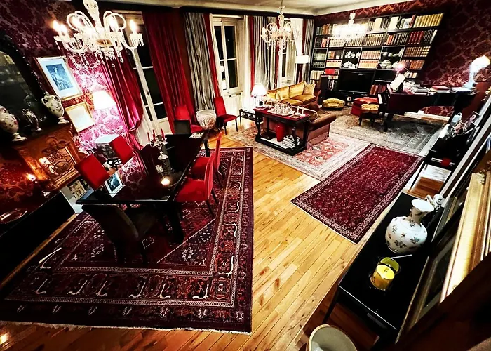 Charming Elegant In Historic Art Nouveau Building, Mailand