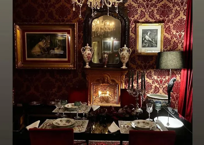 Charming Elegant In Historic Art Nouveau Building, Mailand