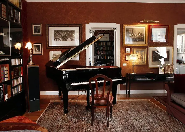Charming Elegant In Historic Art Nouveau Building, 3* Mailand